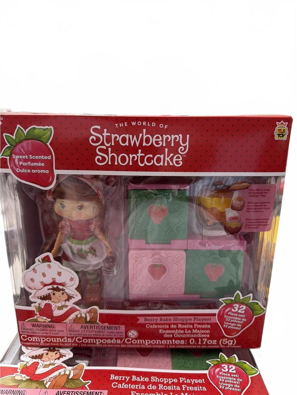 Strawberry Shortcake Berry Bake Shoppe Playset with Doll
